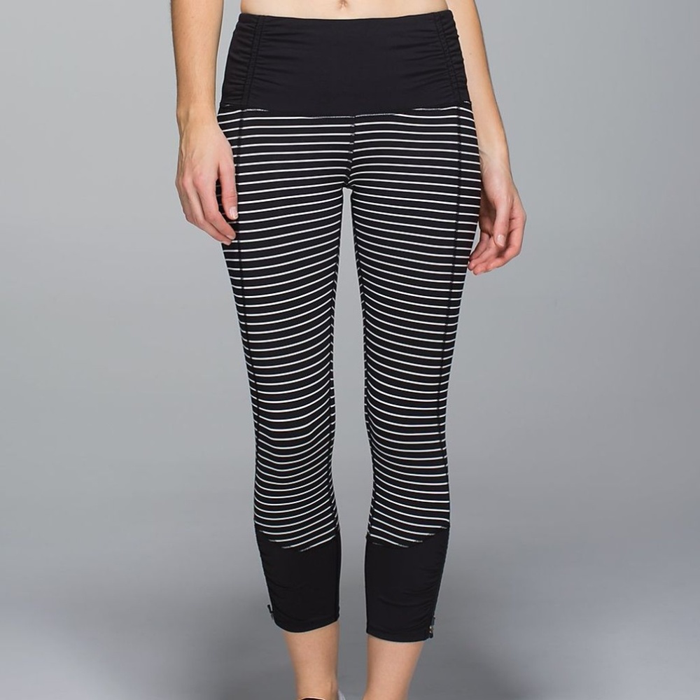 Lululemon Runday Crop Parallel Stripe - Picture 4 of 8